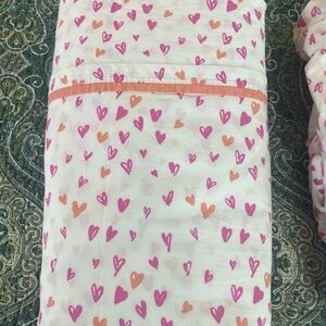 Martha Stewart “ Crayon Hearts “ Pink and Orange CA King sheets